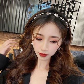 CÀI TÓC ĐÍNH ĐÁ CAO CẤP CÓ SẴN