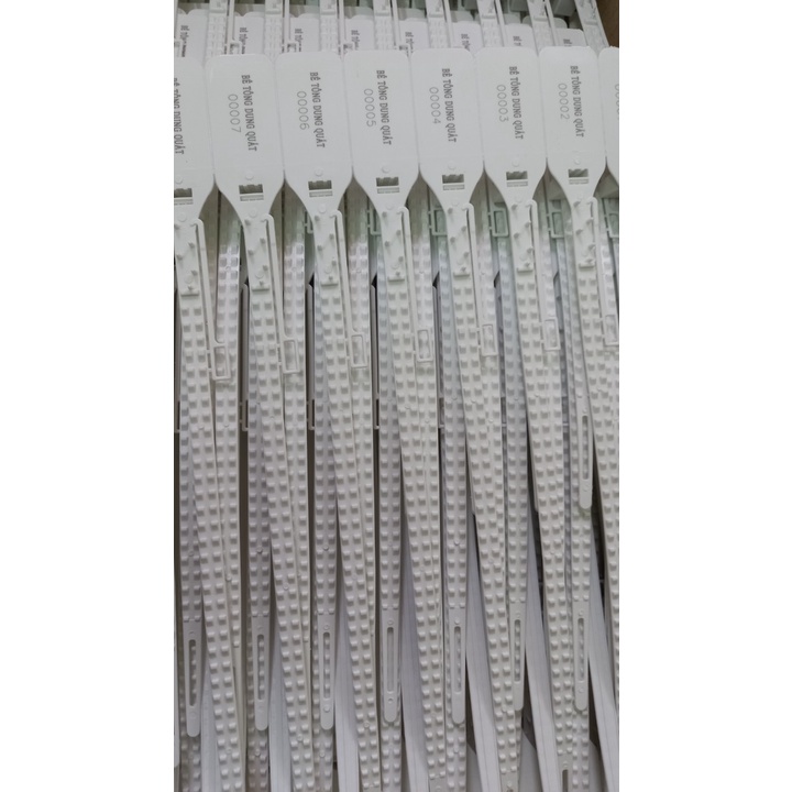 Combo 50 chiếc Niêm phong nhựa dẹt,seal nhựa 32cm