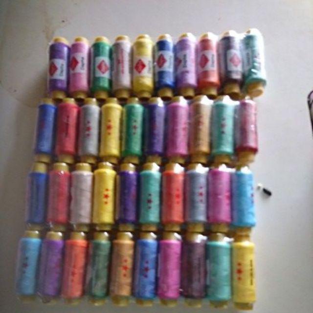 Lốc 10 Cuộn Chỉ Nhỏ May Đồ (Tặng 2 Kim Khâu)