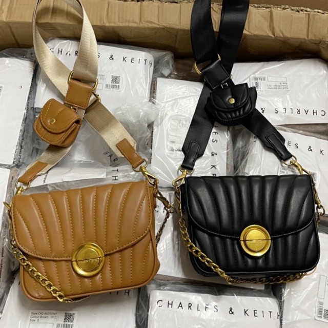 Túi đeo chéo CCNK kèm móc ví mẫu mới nhất, hàng có sẵn