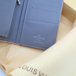 Ví LV Monogram titanium