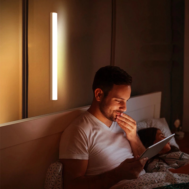 Dây đèn LED dài cảm biến chuyển động chạy pin dùng cho hành lang