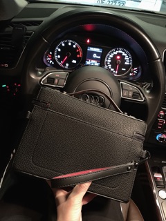 Túi louboutin messenger cốp da trơn spsl fullbox mã code