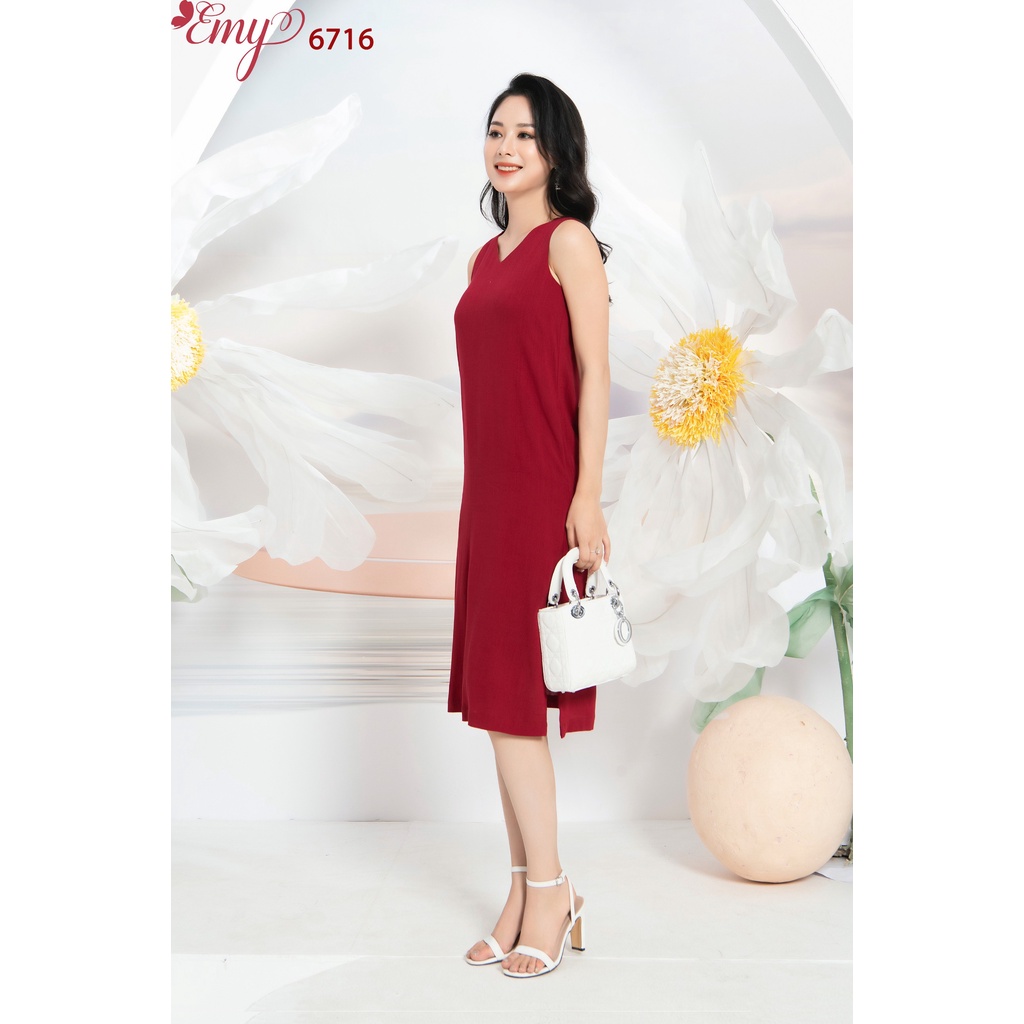 Đầm EMY EM6716 Suông Đỏ Cổ Tim Lưng Cách Điệu