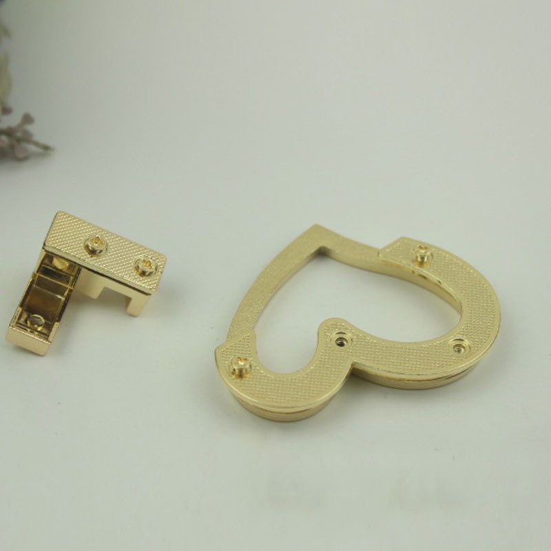Móc gắn khóa kim loại hình trái tim cho túi xách