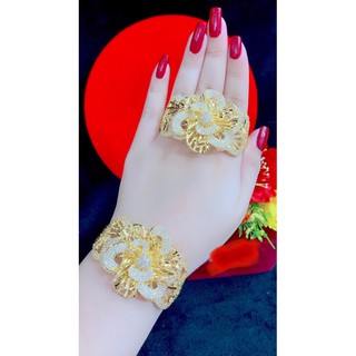 Vòng tay nữ kiểu hoa màu vàng 18 cao cấp