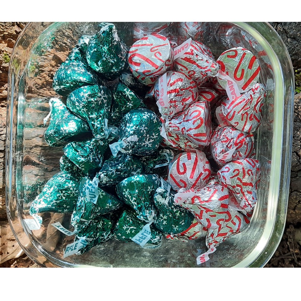 Kẹo Chocolate Hershey's Kisses - phiên bản giới hạn Giáng Sinh