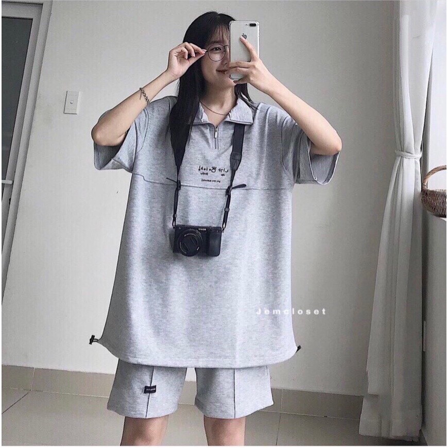 SET BỘ POLO KHÓA CỔ RÚT DÂY IN CHỮ HÀN QUỐC MIX QUẦN SHORT SỌC VIỀN 2 MÀU XÁM NÂU