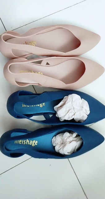 GIÀY NHỰA DẺO QUAI HẬU PHONG CÁCH THỜI TRANG QUẢNG CHÂU CAO CẤO | BigBuy360 - bigbuy360.vn