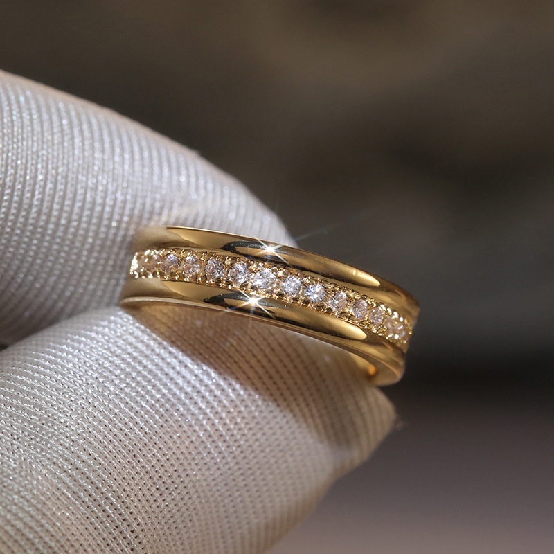 Nhẫn Cưới Thép Titan Mạ Vàng Bạc Đính Đá Zircon Đơn Giản Thời Trang Cho Nam Nữ