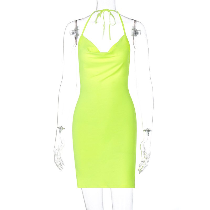 Đầm không tay dáng ôm kiểu dáng xẻ tà gợi cảm