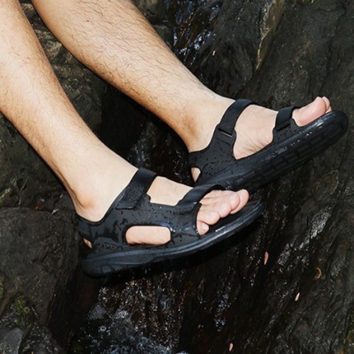 Sandal nhựa quai dán nam exprestion  màu đen êm, thoáng, k hôi chân, mưa nước tốt