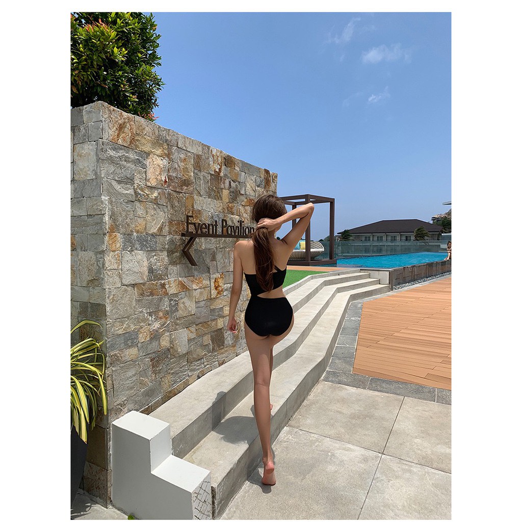 Bikini tắm biển một mảnh, dây đeo chéo cổ, hở eo | BigBuy360 - bigbuy360.vn