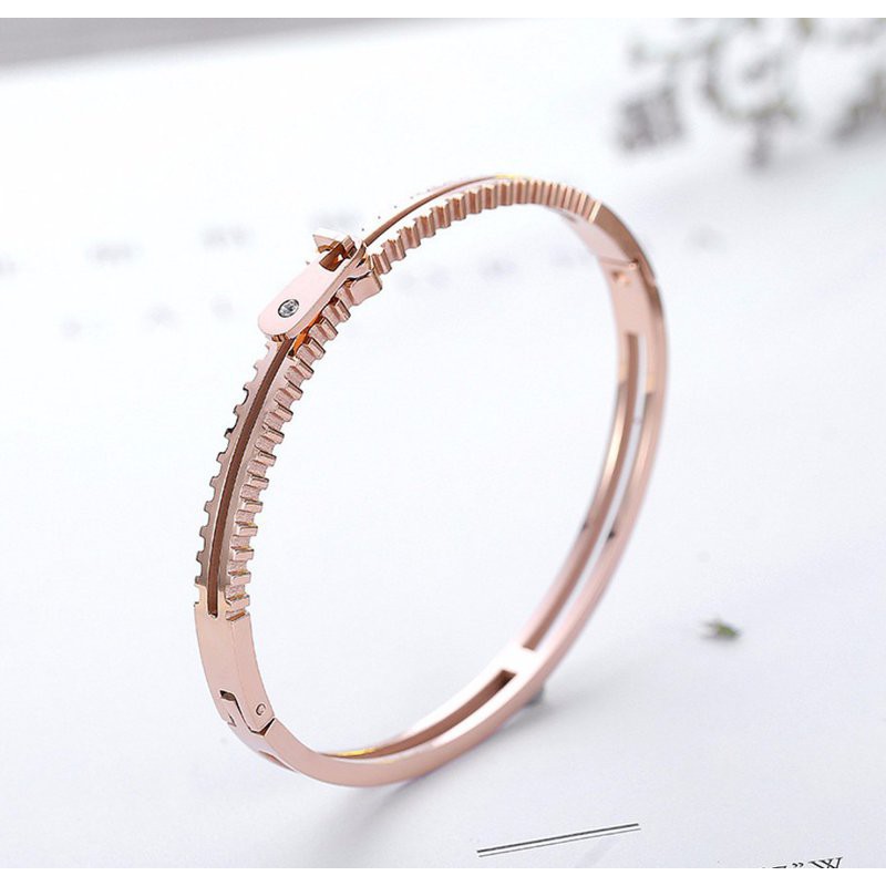 Vòng Tay Khóa Kéo Ti Tan Không Gỉ TT 0619