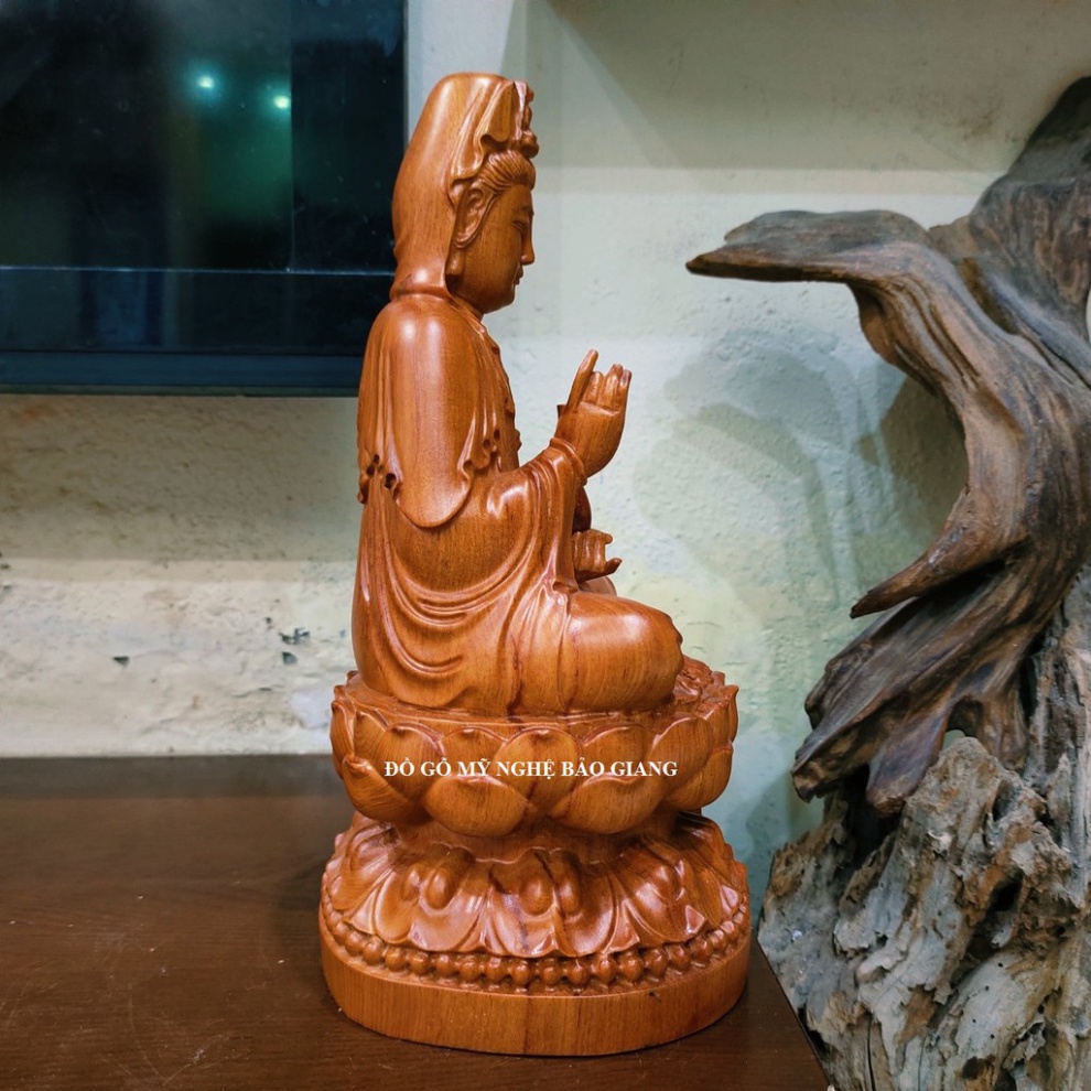 Tượng phật bà quan âm gỗ hương cao 30 cm