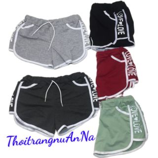 Quần đùi thể thao có túi chữ lovelove