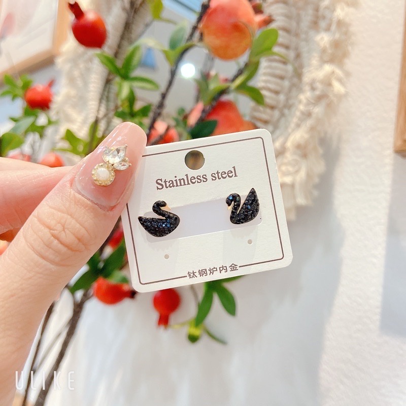 Set titan thiên Nga đen-bộ thiên Nga cao cấp không đen không phải màu( dây chuyền+hoa tai)