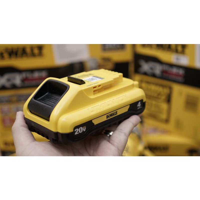 DMTT Pin Dewalt 4ah Mỏng DCB240 Chính Hãng