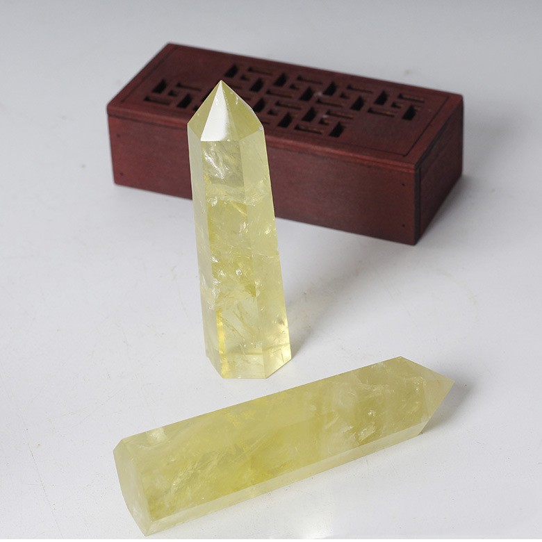 Trụ đá thanh tẩy Citrine