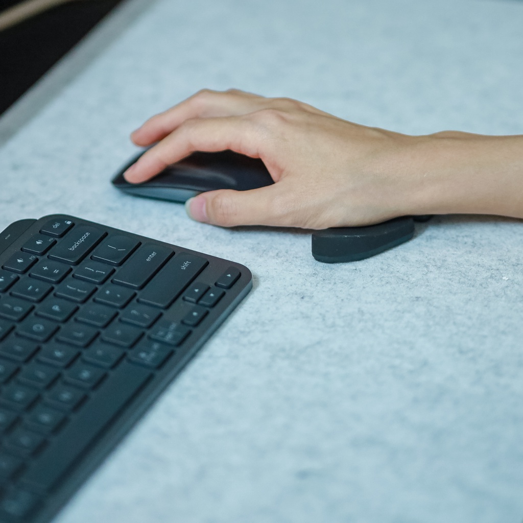 Kê cổ tay công thái học Mouse palm pad v2.0 Finder A Silicon siêu nhẹ chống mỏi cổ tay giảm ma sát di chuột