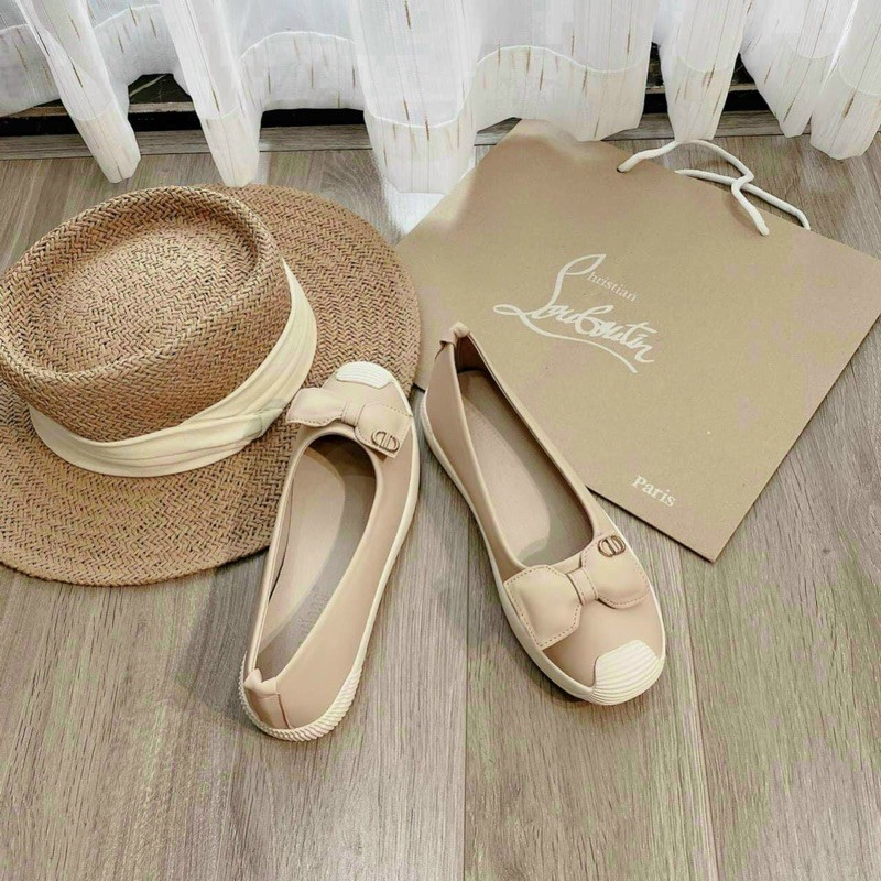 Giầy slip on nữ đính nơ da mềm | BigBuy360 - bigbuy360.vn