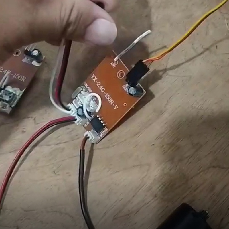 Bảng Mạch Nhận Tín Hiệu Kèm Ăng Ten 2.4G Cho Xe Hơi Điều Khiển Từ Xa MN D90 D91 MN45 MN96 MN99S 1/12