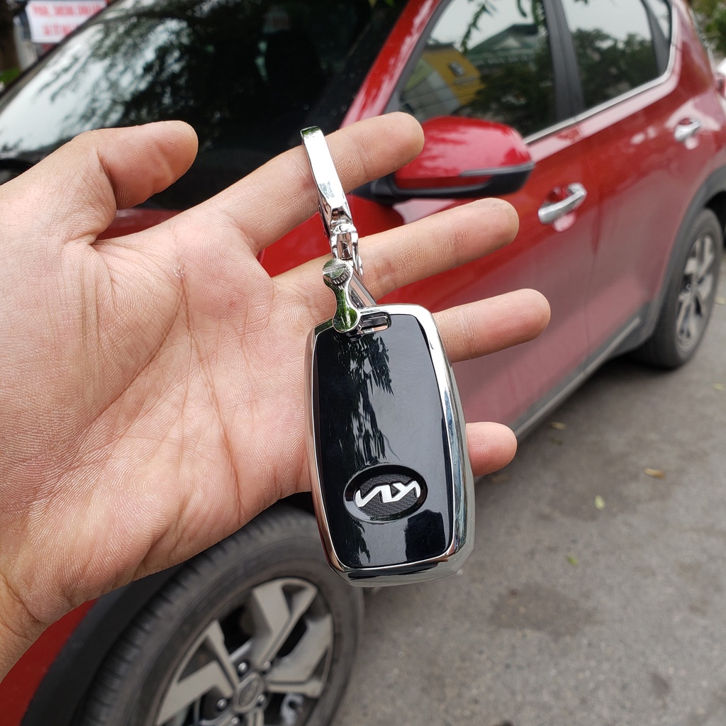 Ốp, bọc chìa khóa silicon màu tráng gương bảo vệ chìa khóa cho xe Kia Sonet, Kia Seltos  kèm móc đeo