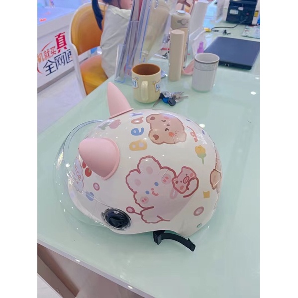 Nón bảo hiểm tai mèo cute kèm hình dán có kính kèm ảnh thật