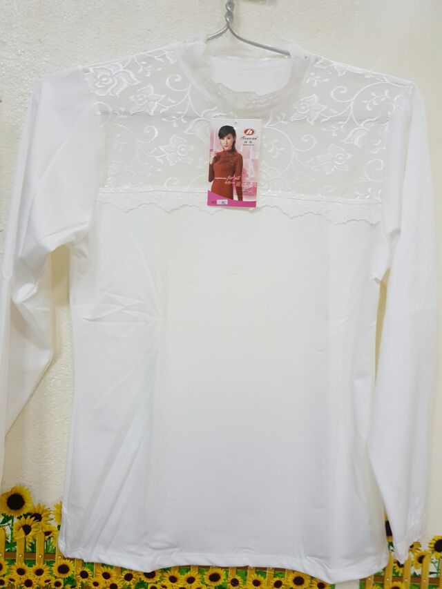 Áo cổ 5 phân phối ren