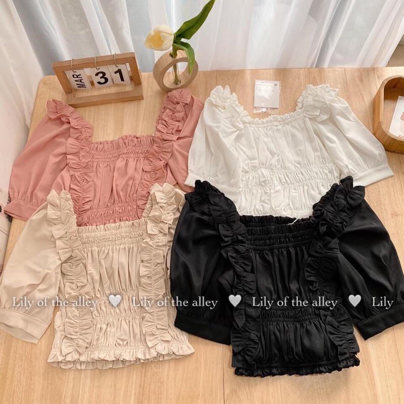 Áo trễ bèo vai (còn hồng)