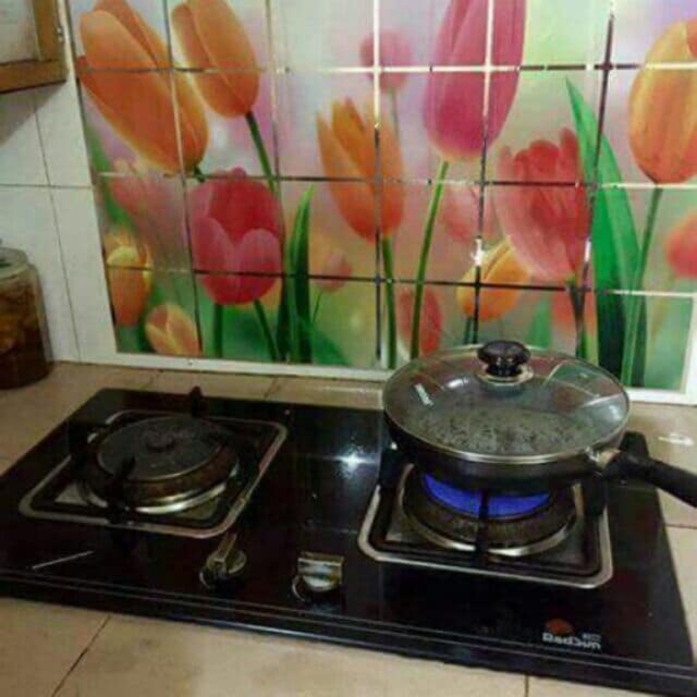 Miếng dán tường bếp chống dầu mỡ
