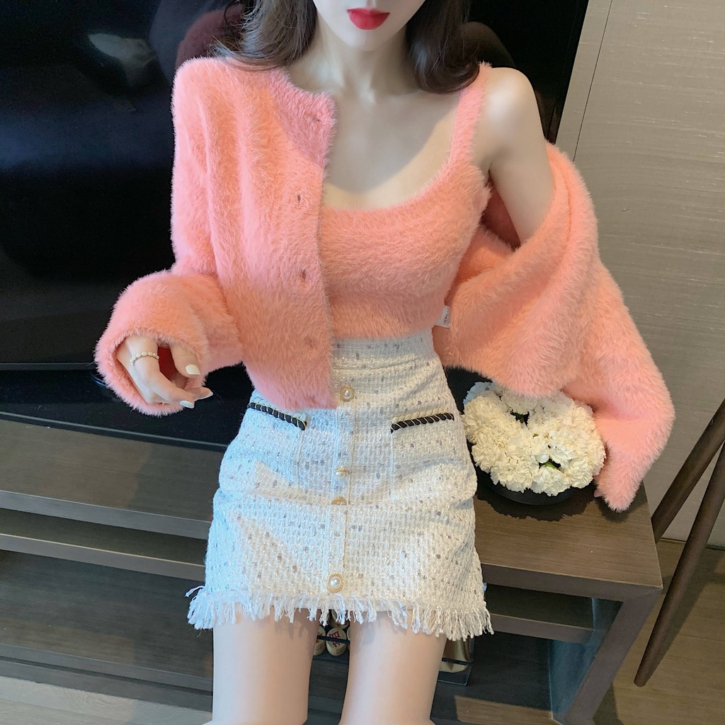 Set áo khoác form ngắn croptop tay dài bông mịn + áo 2 dây màu hồng croptop + váy ngắn lưng cao màu trắng ulzzang