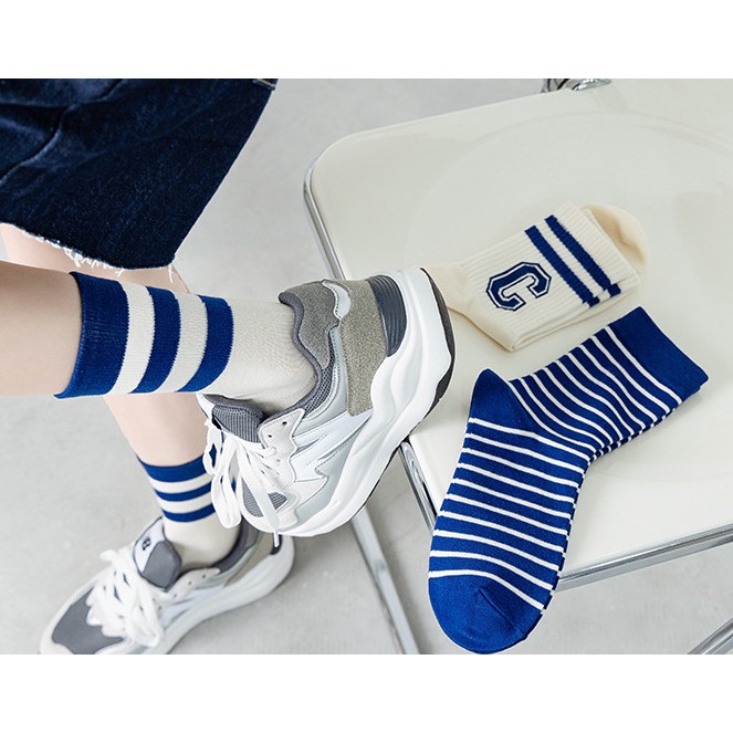 Vớ Tất chữ C màu kem xanh cao cổ Nam Nữ phong cách thể thao, trẻ trung, năng động.