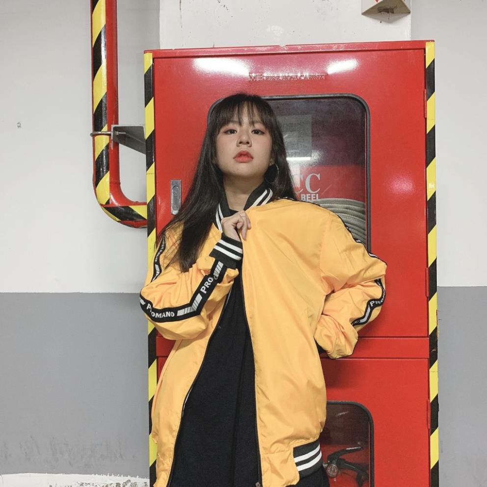 Áo Khoác Dù Nữ Bomber Màu Vàng Bo Viền Cách Điệu Chống Nắng Tốt | BigBuy360 - bigbuy360.vn