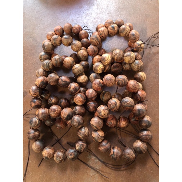 VÒNG TAY GỖ SƯA ĐỎ ,SƯA RỪNG TỰ NHIÊN.  HÀNG ĐỂ MỘC CÁC LOẠI.