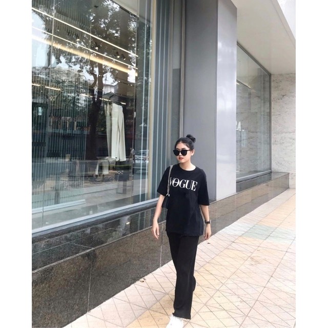 Áo thun Vogue Unisex thời trang nam nữ (Trắng &amp; Đen)