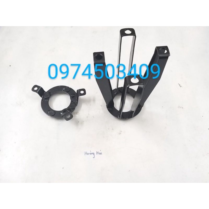 Chân lắp ốp chụp mâm Huyndai County