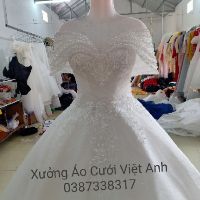 Váy cưới tùng vi tính