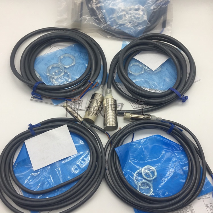 YTH Mô-đun Công tắc tiệm cận hình trụ E2E-X7D1-N-Z E2E-X8MD1-Z E2E-X14MD1-Z E2E-X2ME1-Z E2E-X2MF1-Z 