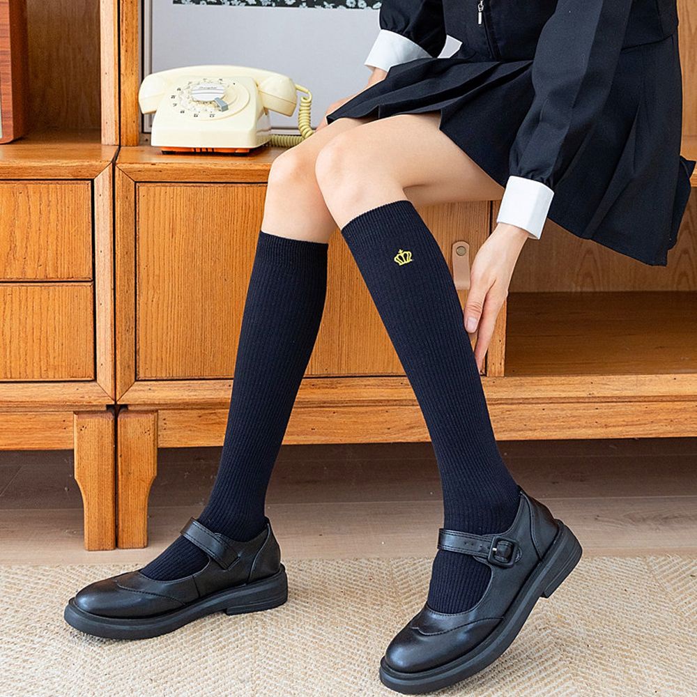 Đôi vớ dài đến bắp chân thêu hình vương miện phong cách Lolita dễ thương VANES1