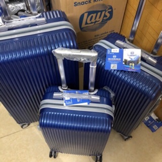 Vali Hùng phát Size 28 chính hãng bảo hành 1 năm