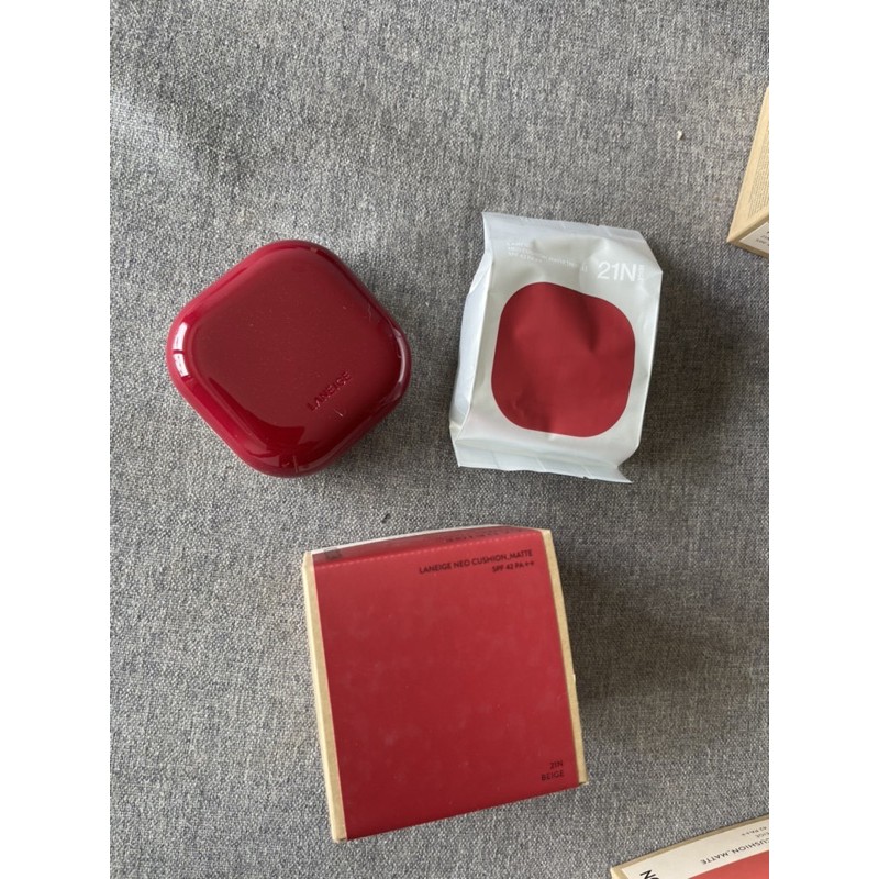 Phấn nước Joseph x Stacey Cushion tone 21N | BigBuy360 - bigbuy360.vn