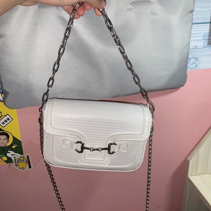 Túi đeo vai mini phối dây xích phong cách retro Pháp dễ thương