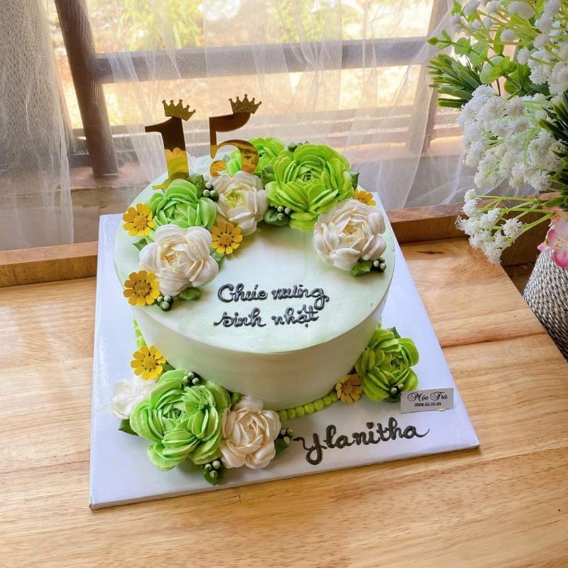 Hộp 150 bông cúc tana dùng trang trí bánh kem, hoa điểm...