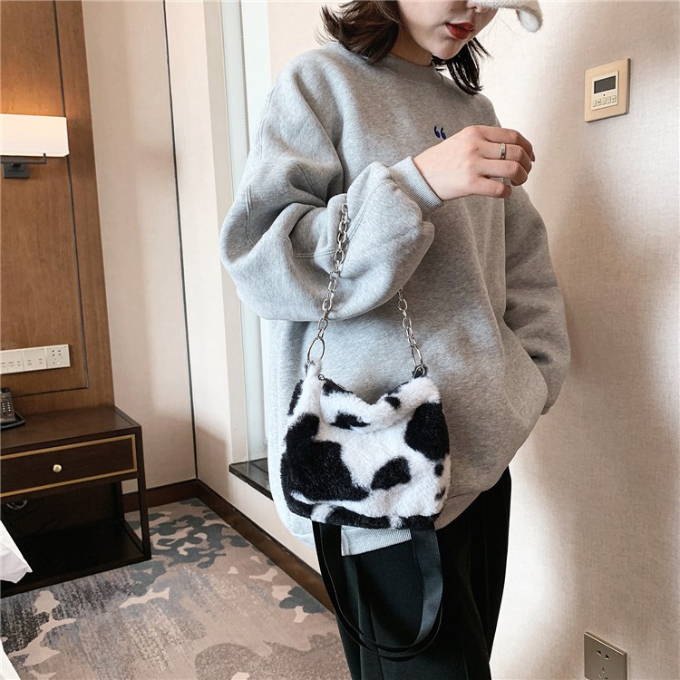 [Mã WAMT2405 giảm 10K đơn 0K] Túi Xách Nữ Đeo Chéo Mini 2 Dây Đeo Lông Nhung Họa Tiết Ngựa Vằn, T009