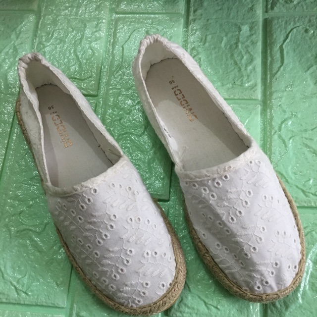 Giày bệt đế cói