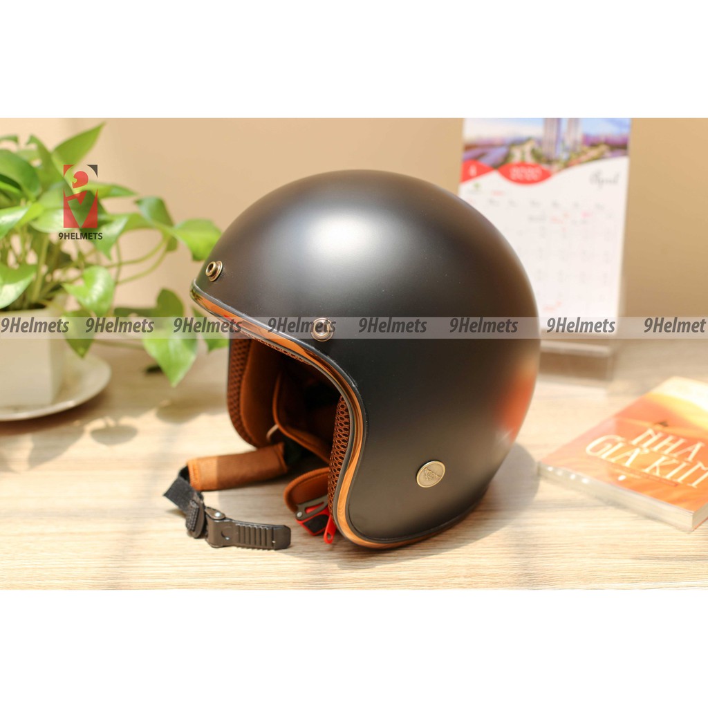 Nón bảo hiểm 3/4 9Helmets Đen Lót Nâu Viền Đồng .