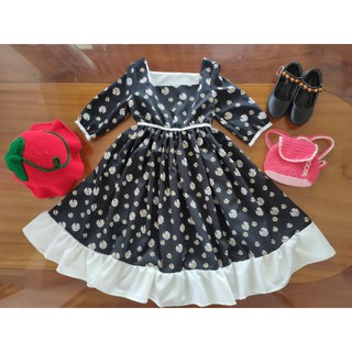 đầm hoa cúc hot trend cho bé