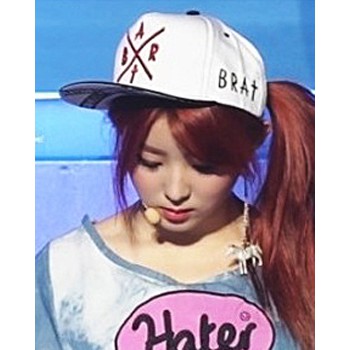 Nón snapback chữ BRAT NK198 (màu trắng) - Muasamhot1208