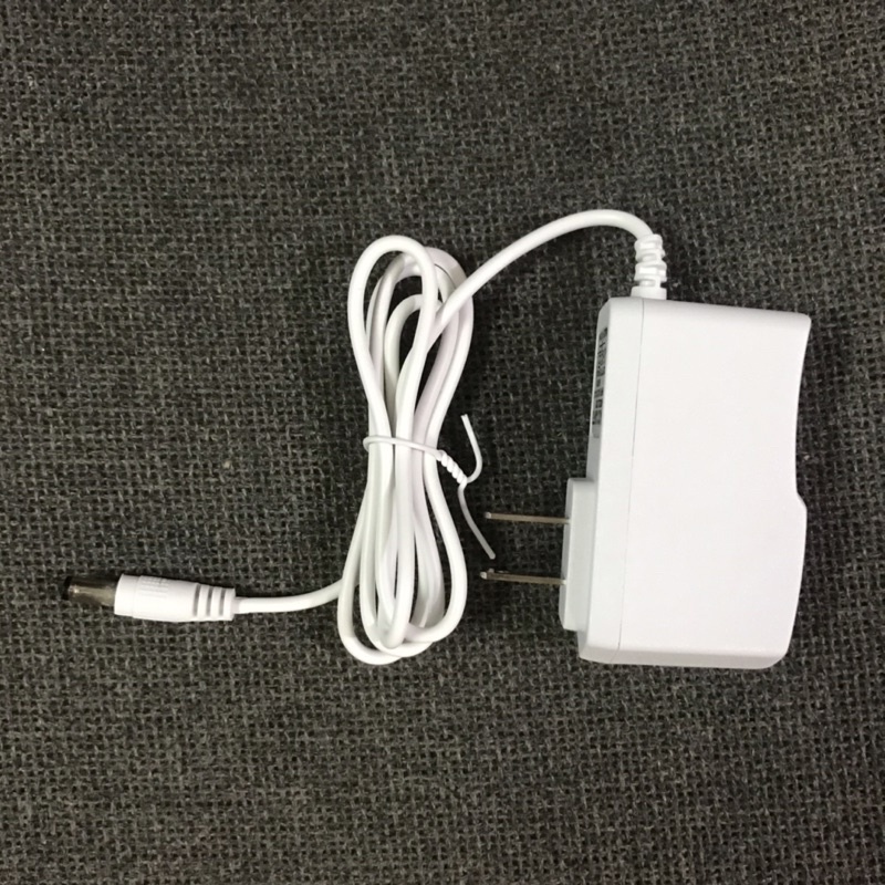 Sạc 9V 2A dùng cho máy hút sưa medela pump và spectra 9plus